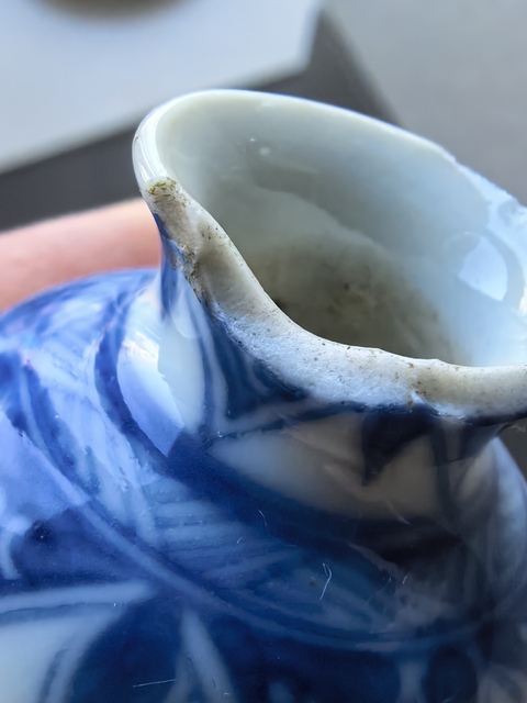 古玩陶瓷博古圖青花瓶真品鑒賞圖