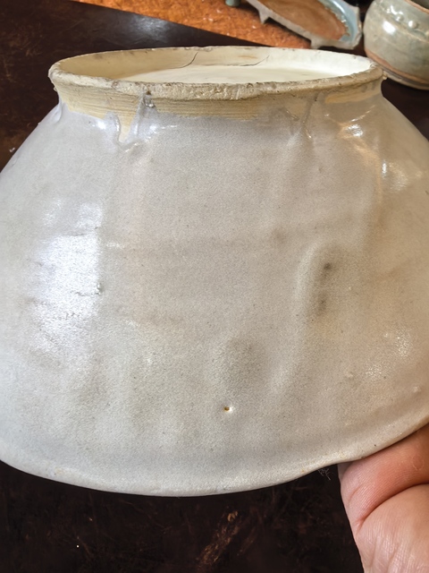 古玩陶瓷宣州窯白釉葵口碗真品鑒賞圖