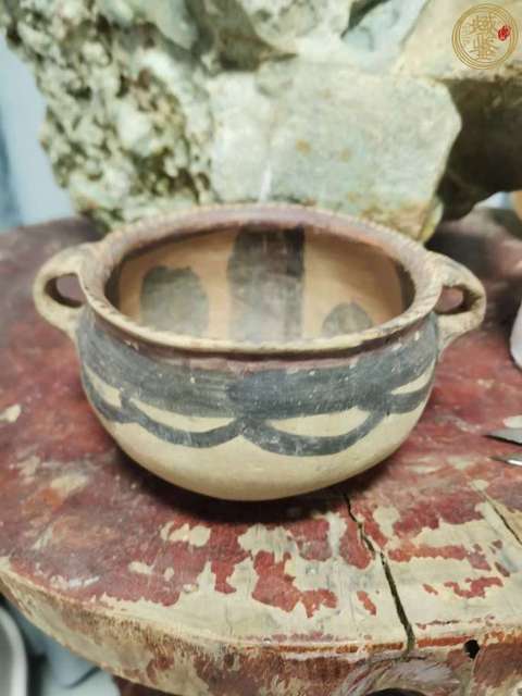 古玩陶瓷雙耳彩繪陶缽真品鑒賞圖