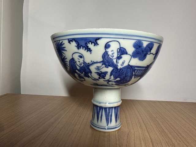 古玩陶瓷青花嬰戲圖高足杯真品鑒賞圖