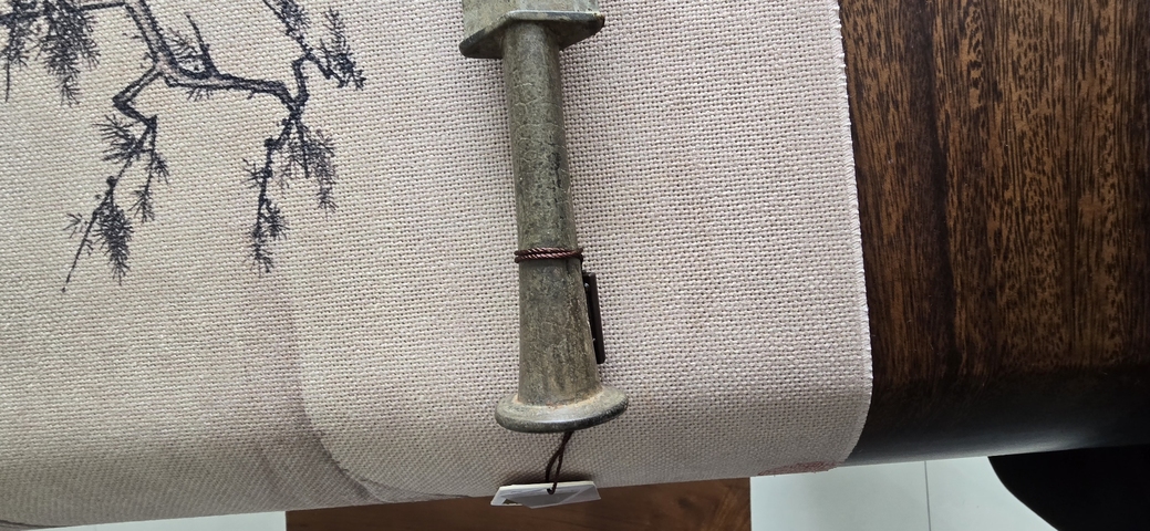 古玩銅器戰國青銅劍真品鑒賞圖