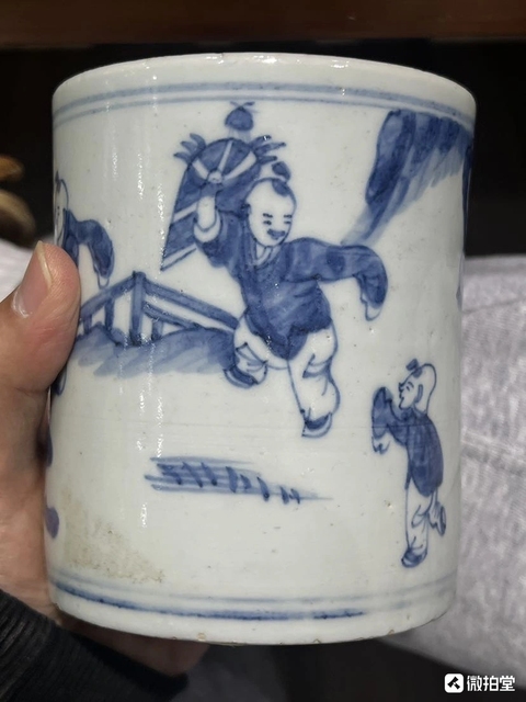 古玩陶瓷嬰戲紋青花筆筒真品鑒賞圖
