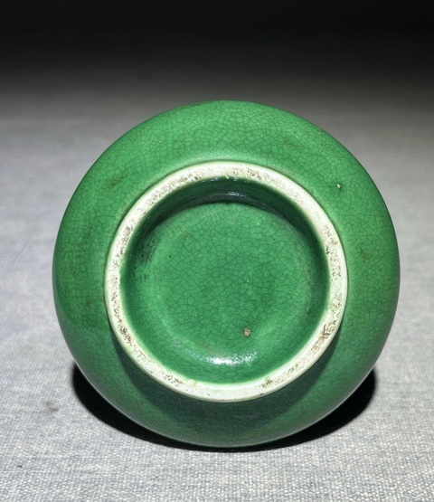古玩陶瓷綠哥釉荸薺瓶真品鑒賞圖