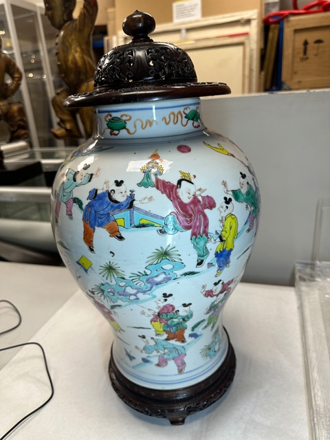 古玩陶瓷粉彩嬰戲圖將軍罐真品鑒賞圖