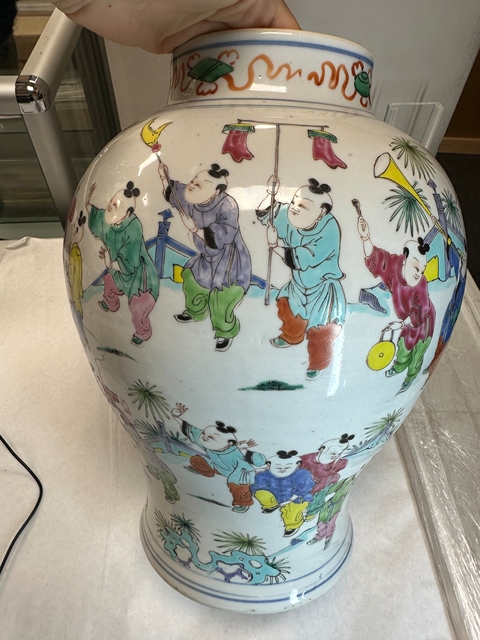 古玩陶瓷粉彩嬰戲圖將軍罐真品鑒賞圖