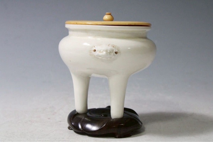 古玩陶瓷德化窯香爐真品鑒賞圖