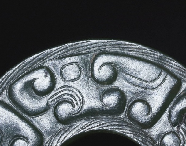 古玩玉器和田玉雕“虺龍紋璧”真品鑒賞圖