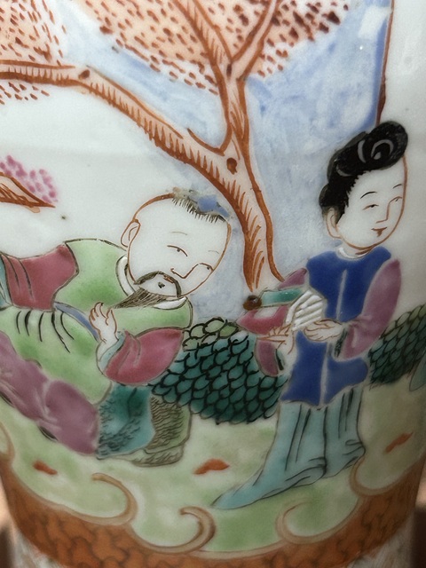 古玩陶瓷廣彩人物故事紋雞腿瓶真品鑒賞圖