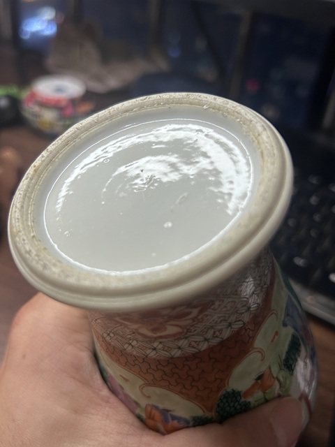 古玩陶瓷廣彩人物故事紋雞腿瓶真品鑒賞圖