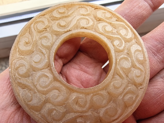 古玩玉器地方玉雕“卷云紋璧”真品鑒賞圖