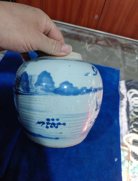 古玩陶瓷青花山水人物罐，模糊，偏老真品鑒賞圖