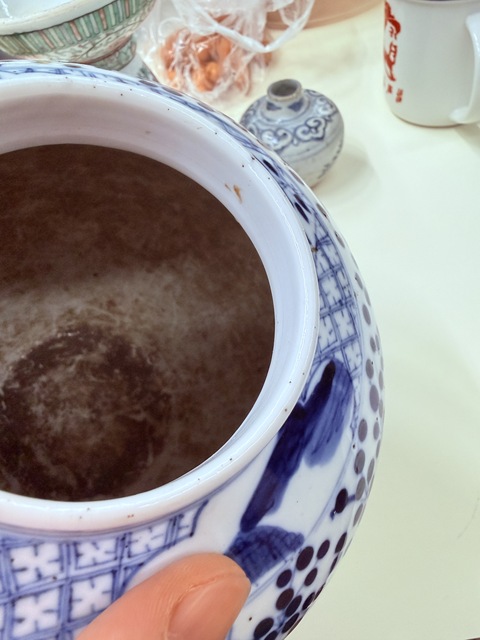 古玩陶瓷青花童子抱瓶圖罐真品鑒賞圖