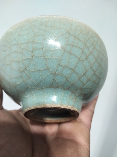 古玩陶瓷龍泉青瓷芒口盞真品鑒賞圖