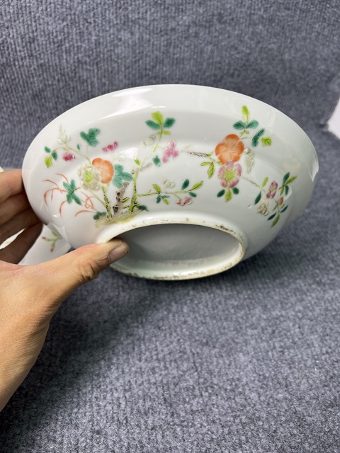 古玩陶瓷粉彩錦雞牡丹大蓋鍋真品鑒賞圖