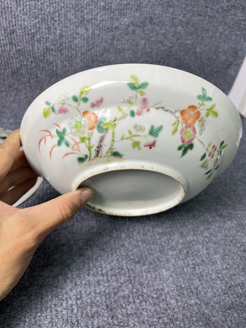 古玩陶瓷粉彩錦雞牡丹大蓋鍋真品鑒賞圖