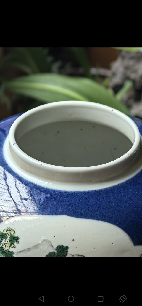 古玩陶瓷灑藍開窗五彩人物故事罐真品鑒賞圖