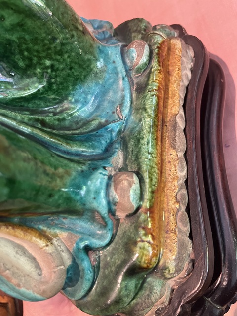 古玩陶瓷三彩佛像真品鑒賞圖