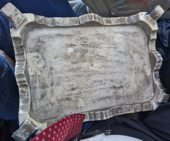 古玩陶瓷獅紋青花四足蓋盒真品鑒賞圖