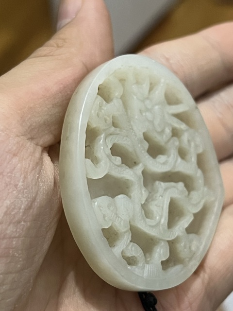 古玩玉器桃心龍帶板真品鑒賞圖