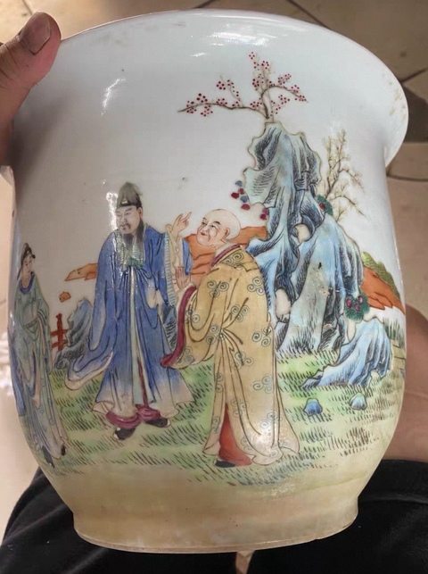 古玩陶瓷民國 玉琦作粉彩人物紋花盆真品鑒賞圖