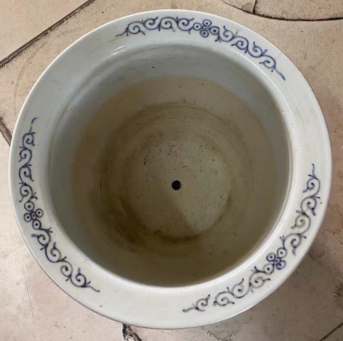 古玩陶瓷民國 玉琦作粉彩人物紋花盆真品鑒賞圖