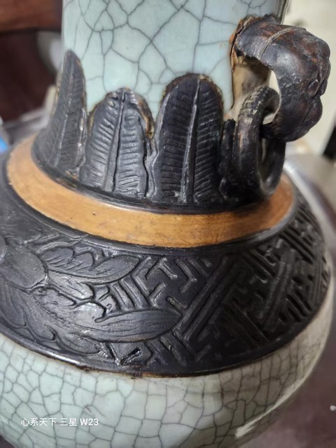 古玩陶瓷哥釉鐵骨泥洗口瓶真品鑒賞圖