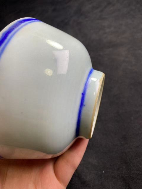 古玩陶瓷青花線條紋茶碗真品鑒賞圖