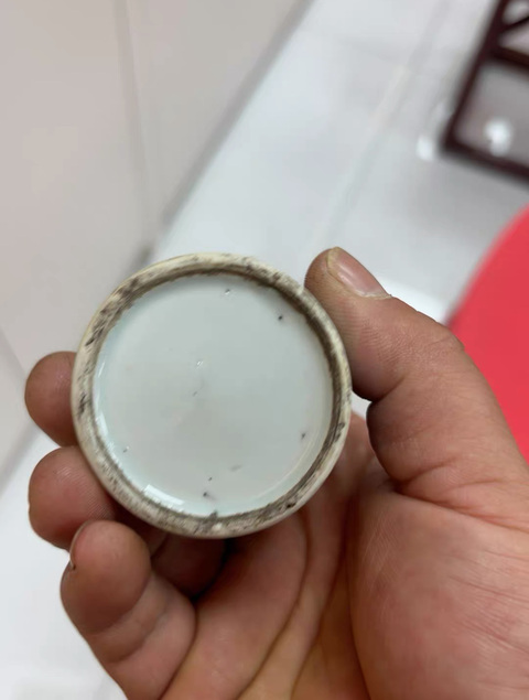 古玩陶瓷清中期淡描青花水盂真品鑒賞圖