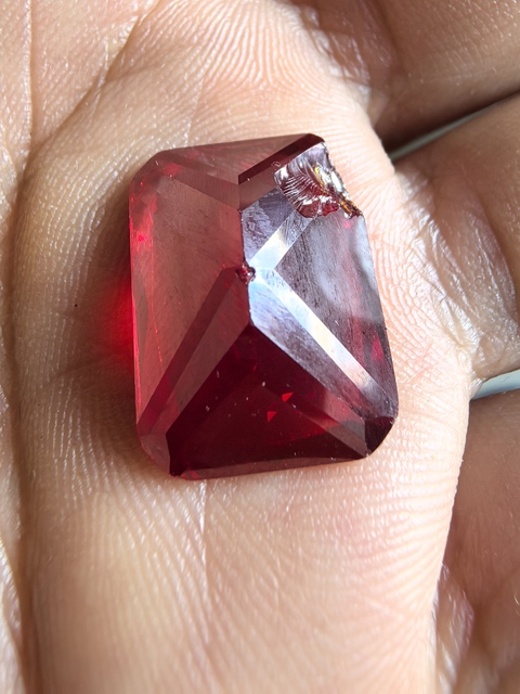 古玩玉器紅色寶石真品鑒賞圖