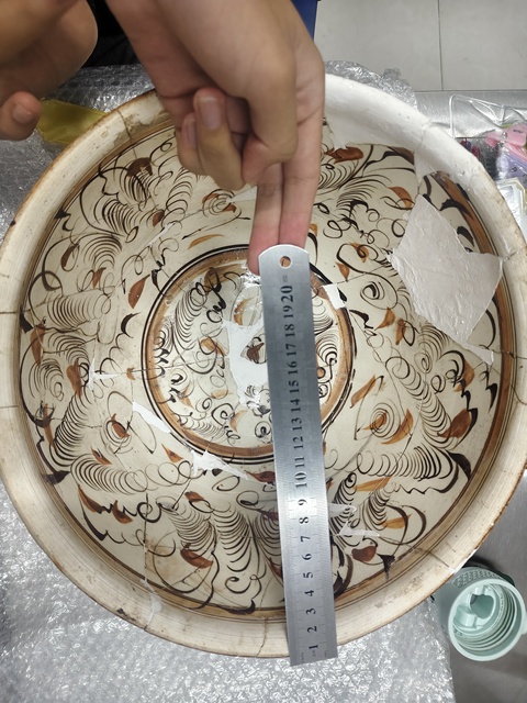 古玩陶瓷碗真品鑒賞圖