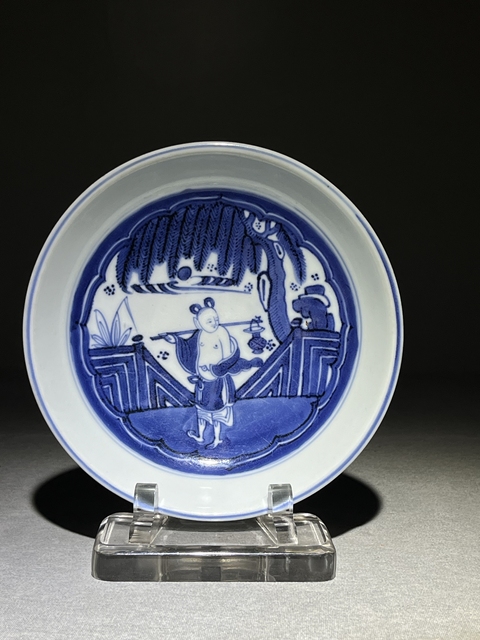 古玩陶瓷藍采和青花盤真品鑒賞圖