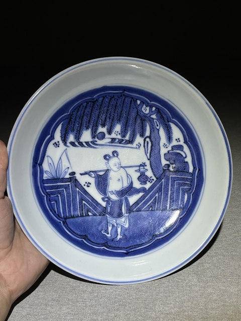 古玩陶瓷藍采和青花盤真品鑒賞圖