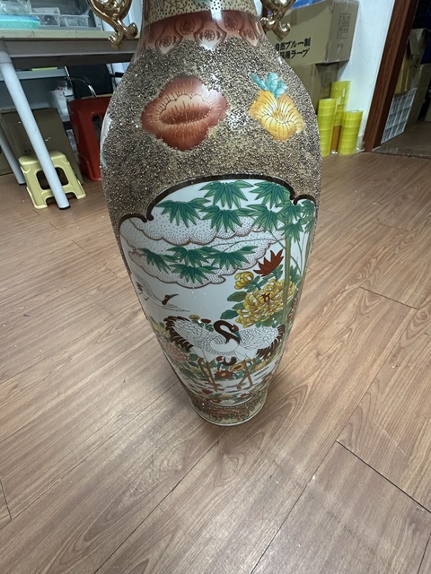 古玩陶瓷雙耳瓶真品鑒賞圖