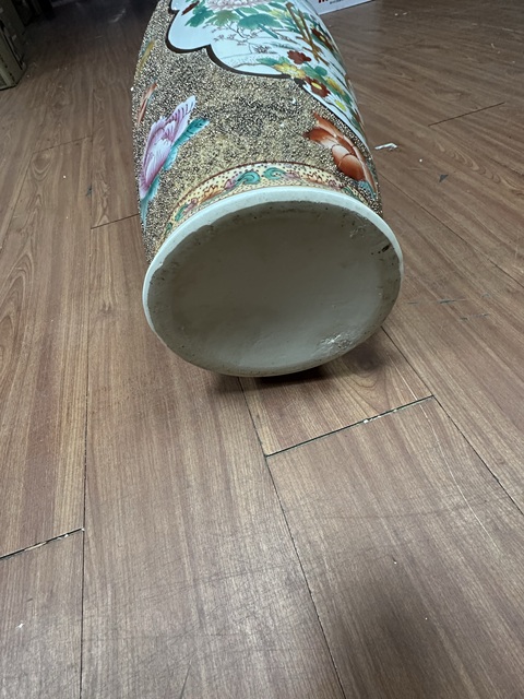 古玩陶瓷雙耳瓶真品鑒賞圖