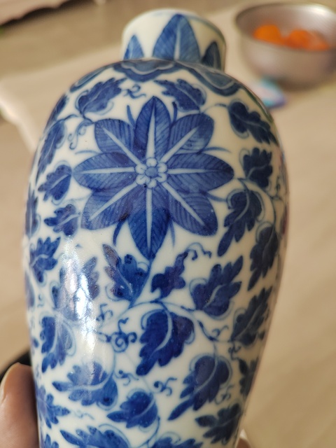 古玩陶瓷雞腿蓋瓶真品鑒賞圖