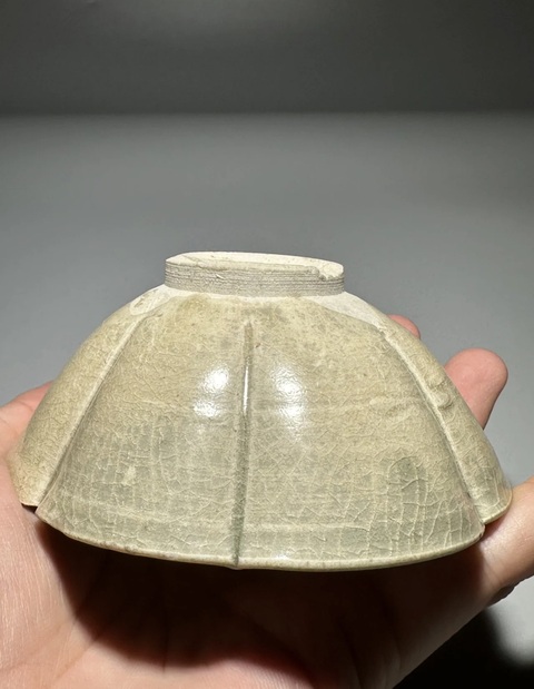 古玩陶瓷宋青白釉花口盞真品鑒賞圖