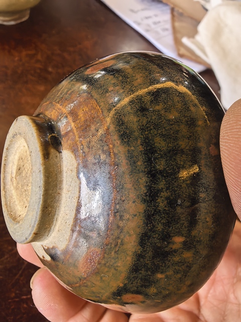 古玩陶瓷山西窯口黑釉鐵銹斑茶盞真品鑒賞圖