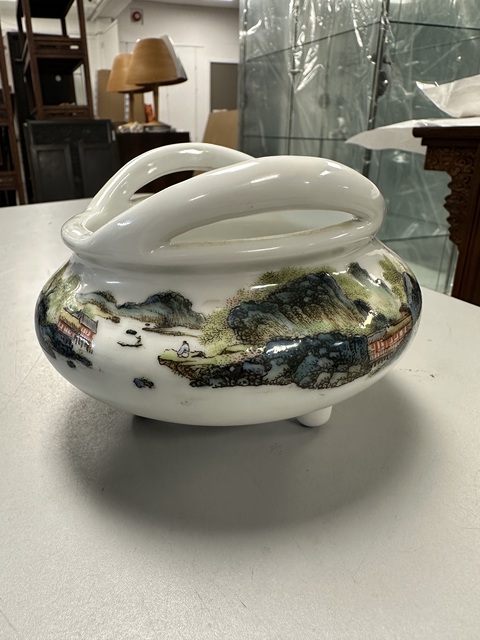 古玩陶瓷三足鳳眼香爐真品鑒賞圖