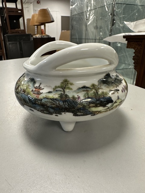 古玩陶瓷三足鳳眼香爐真品鑒賞圖