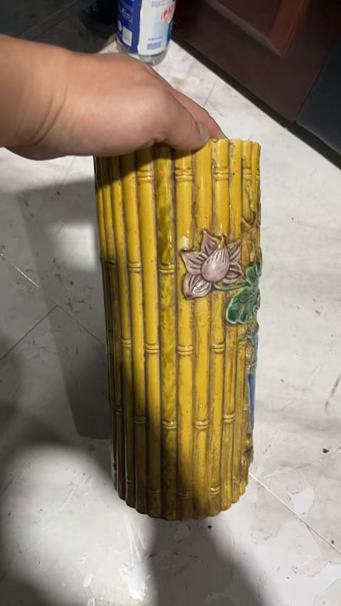 古玩陶瓷捆竹型帽筒真品鑒賞圖