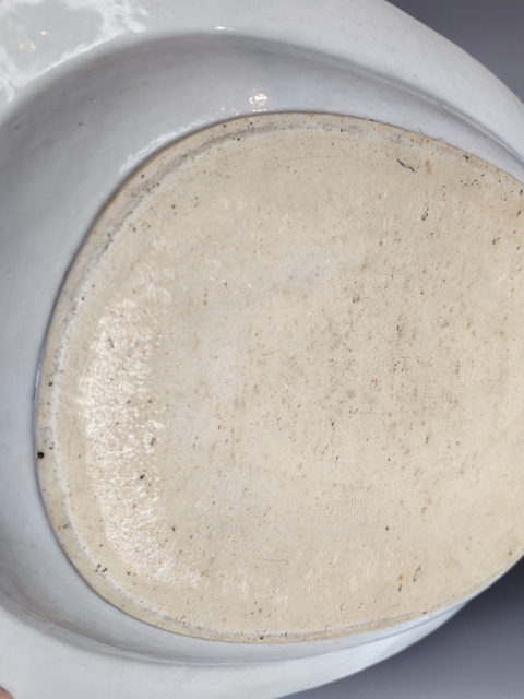 古玩陶瓷青花花卉紋折沿盤真品鑒賞圖