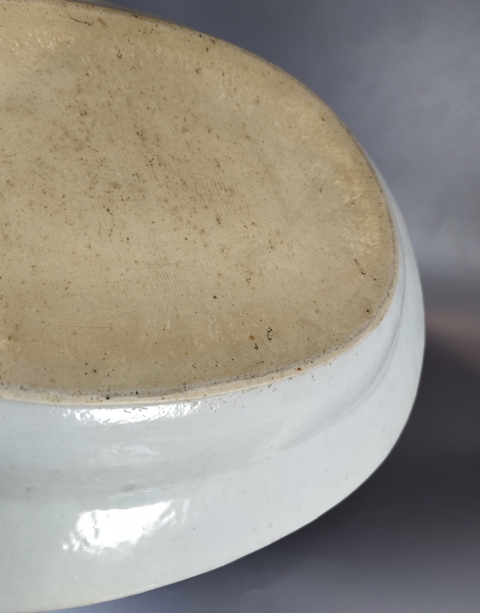 古玩陶瓷青花花卉紋折沿盤真品鑒賞圖