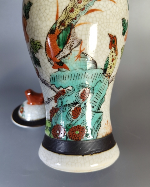 古玩陶瓷哥釉五彩雉雞牡丹雞腿瓶真品鑒賞圖