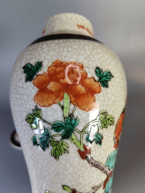 古玩陶瓷哥釉五彩雉雞牡丹雞腿瓶真品鑒賞圖