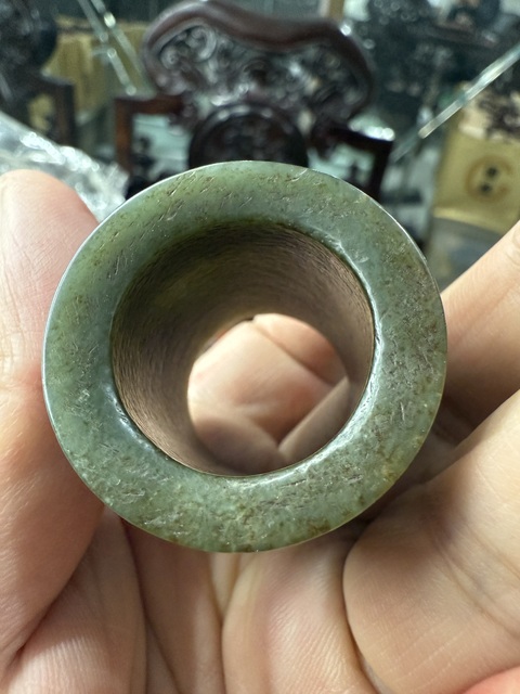 古玩玉器和田玉雕“素紋扳指”拍賣，當前價格100元