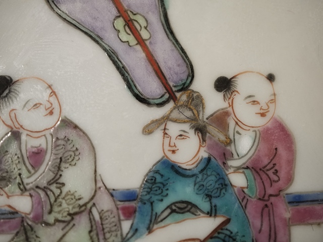 古玩陶瓷粉彩盤真品鑒賞圖