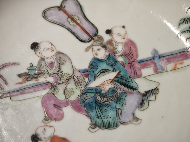 古玩陶瓷粉彩盤真品鑒賞圖