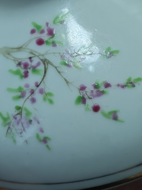 古玩陶瓷粉彩蓋盅真品鑒賞圖
