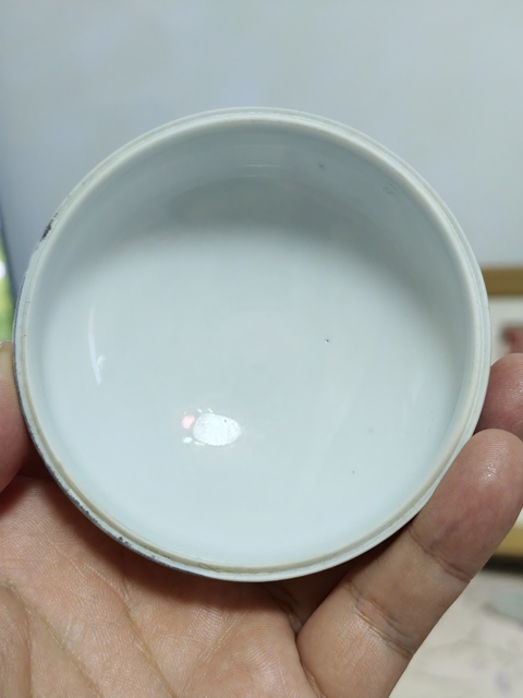 古玩陶瓷粉彩蓋盅真品鑒賞圖