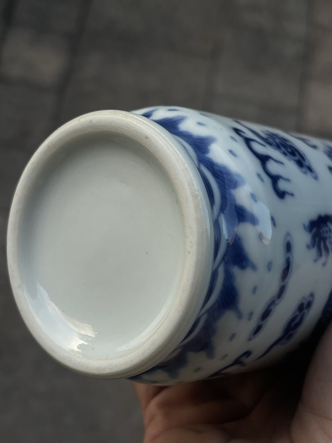 古玩陶瓷青花龍紋棒槌瓶真品鑒賞圖